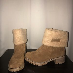Fleece lined Adjustable heeled Uggs